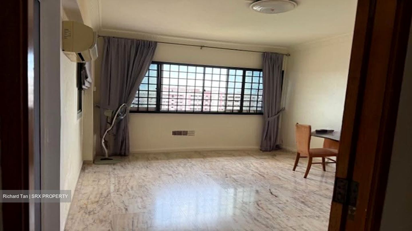 Blk 446 Hougang Avenue 8 (Hougang), HDB Executive #618326711